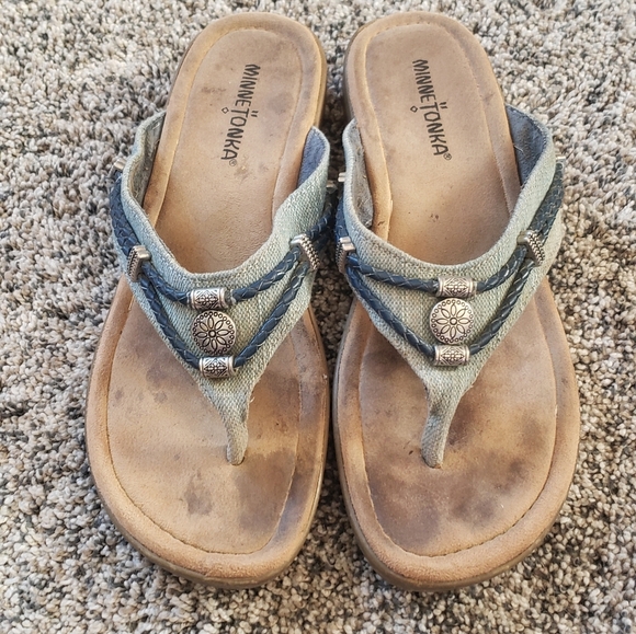 Minnetonka| Western Leather Sandals - Picture 1 of 4